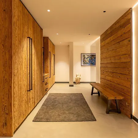 Exquisite Contemporary Chalet Recently Completed Solnohrad