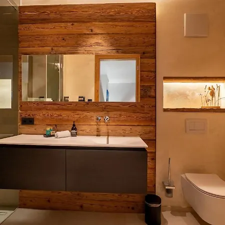 Apartment Exquisite Contemporary Chalet Recently Completed