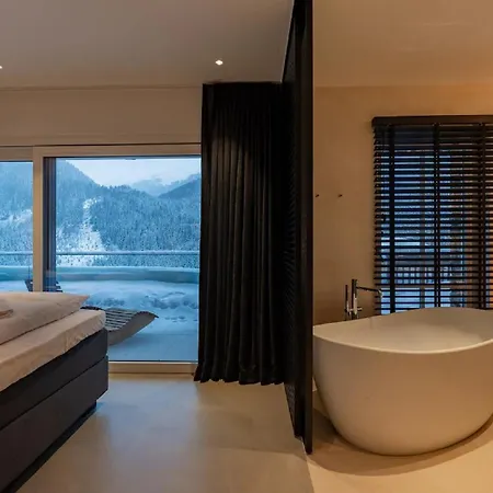 Exquisite Contemporary Chalet Recently Completed * Solnohrad