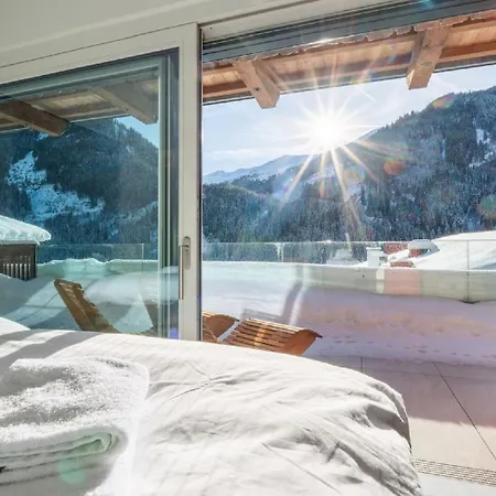 Апартаменты Exquisite Contemporary Chalet Recently Completed